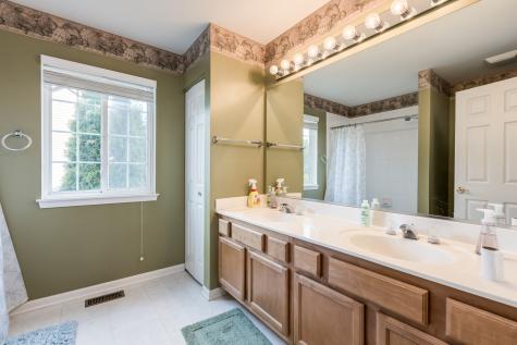 7421 Prescott Lane Gurnee IL 60031