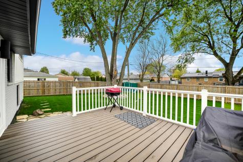 10324 South 81st Avenue Palos Hills IL 60465