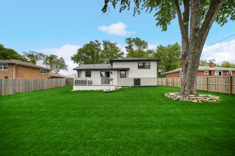 10324 South 81st Avenue Palos Hills IL 60465