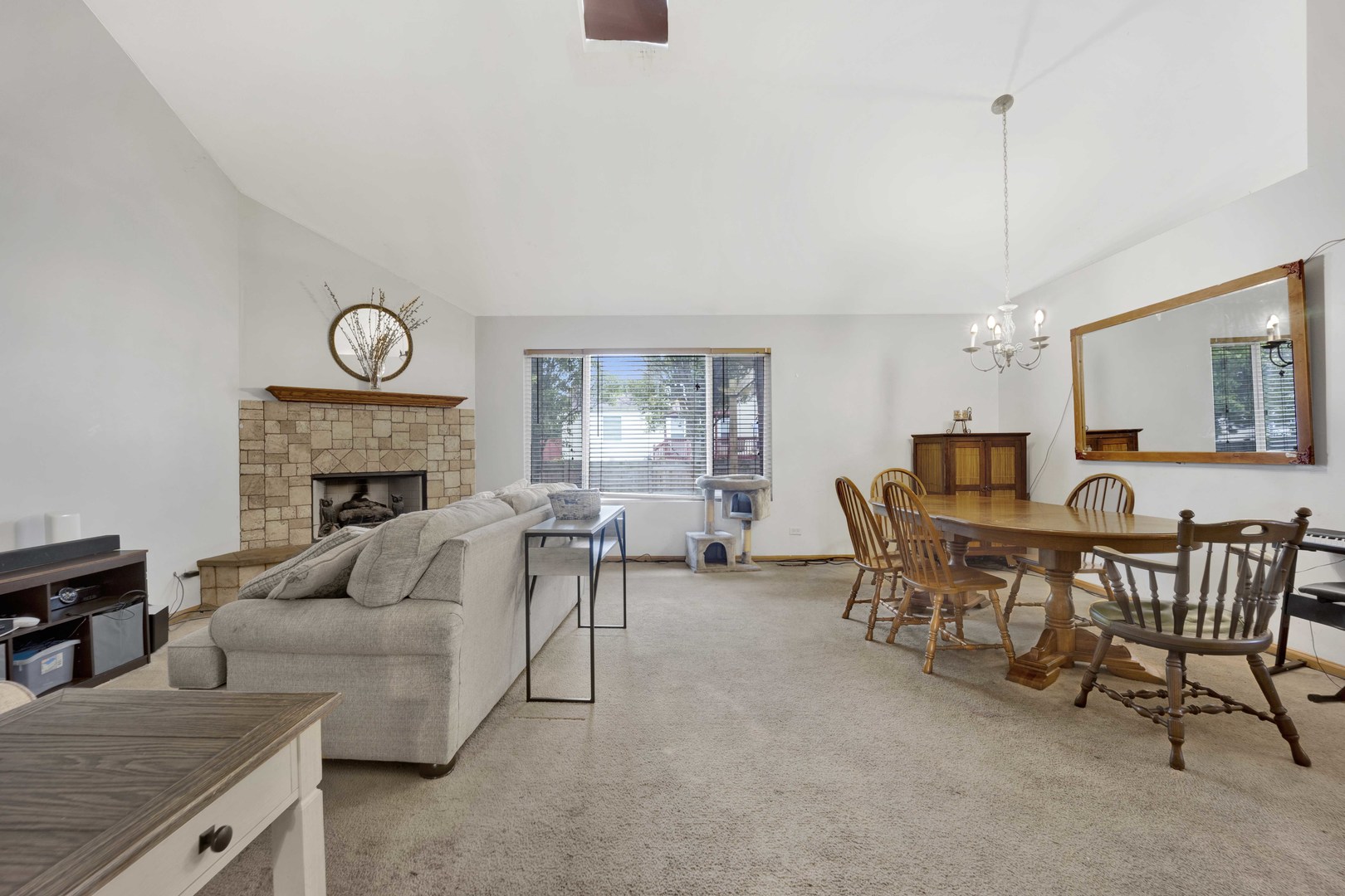 1499 Raven Drive Bolingbrook IL 60490