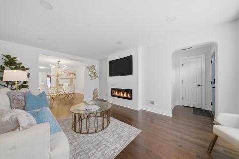 8801 South Clyde Avenue Chicago IL 60617