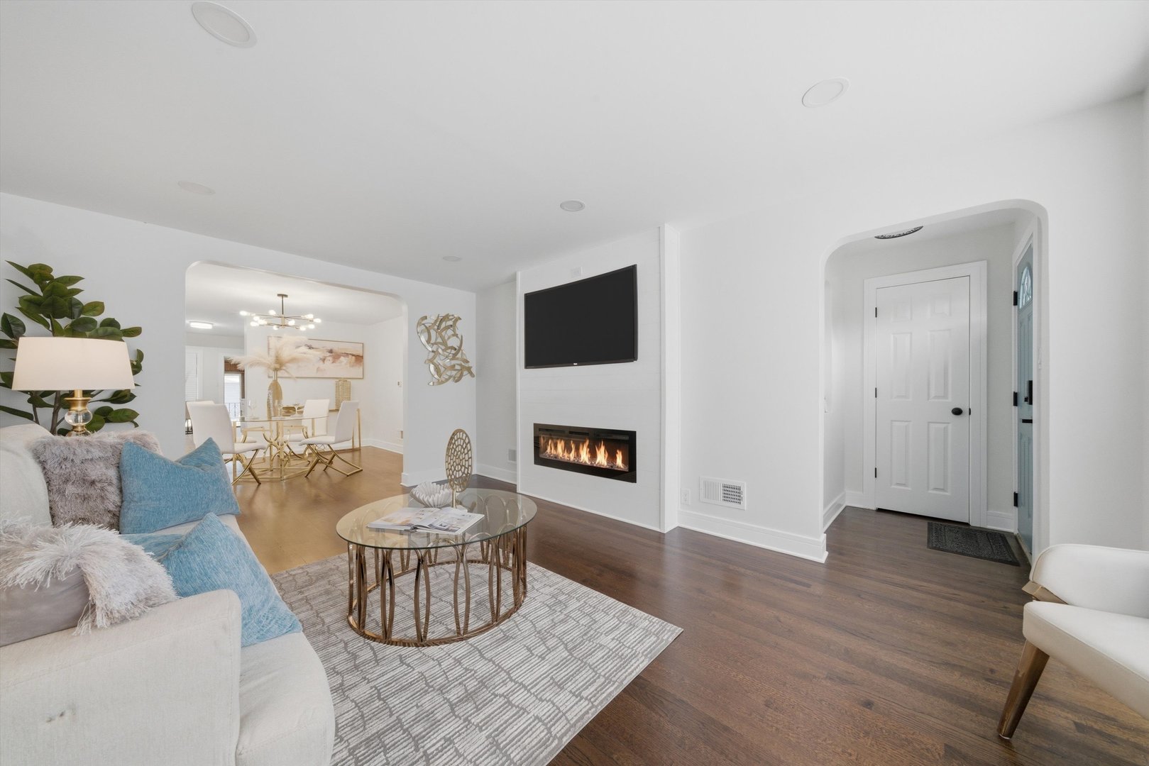 8801 South Clyde Avenue Chicago IL 60617