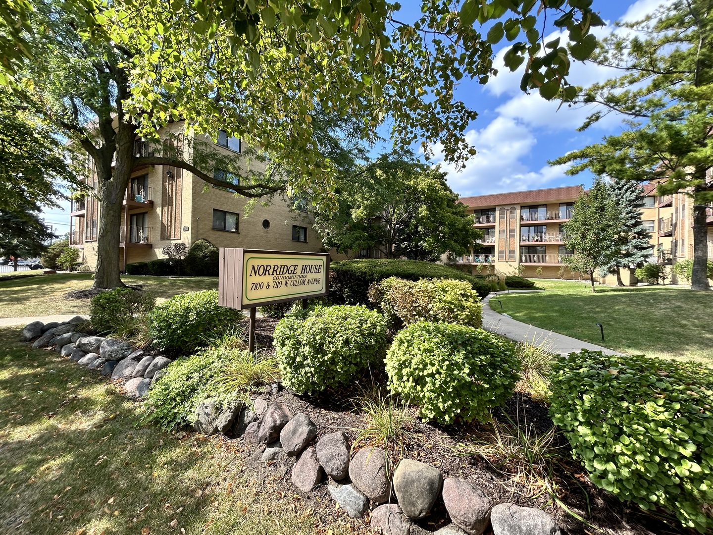 7110 West Cullom Avenue Norridge IL 60706