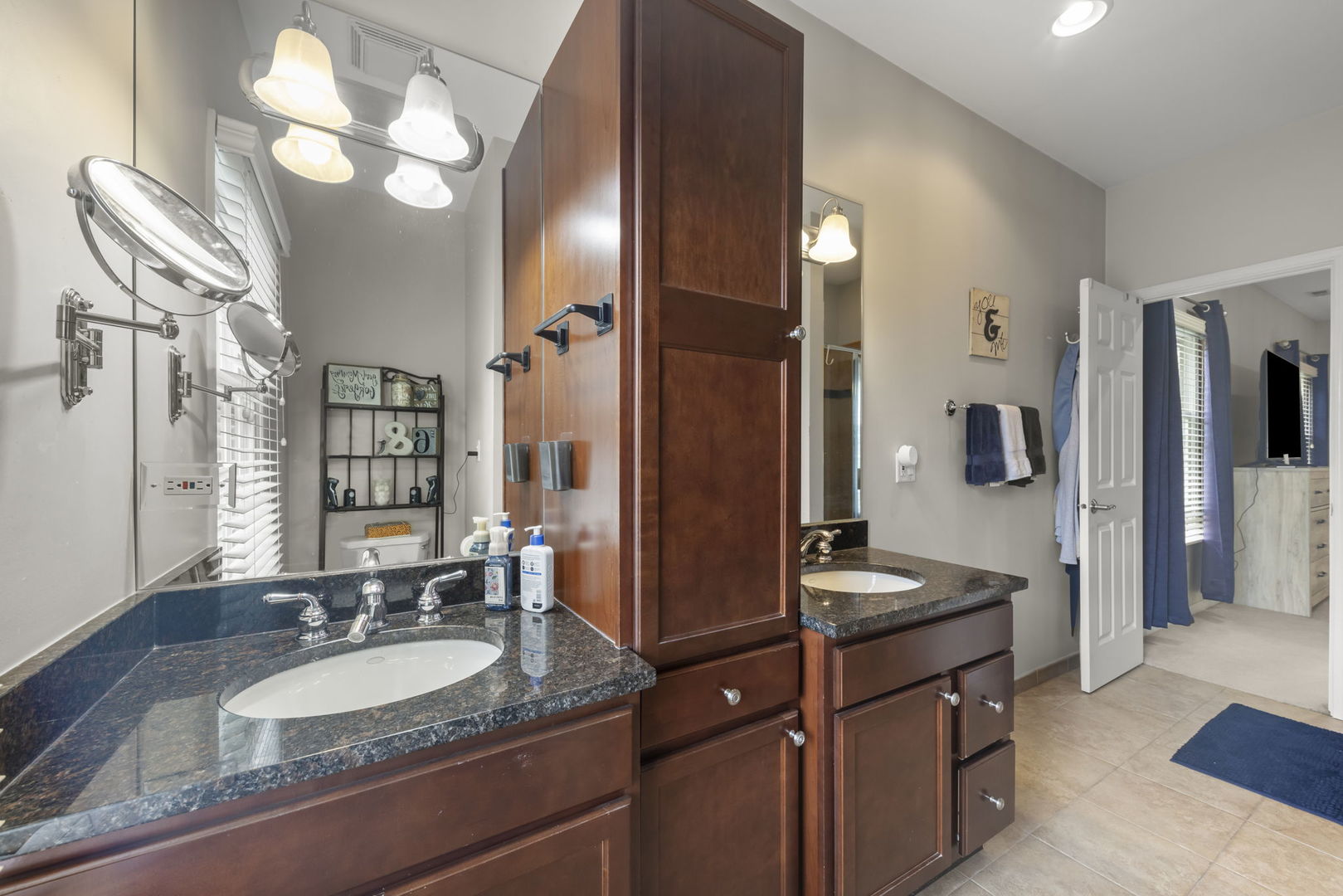 4528 Middaugh Avenue Downers Grove IL 60515