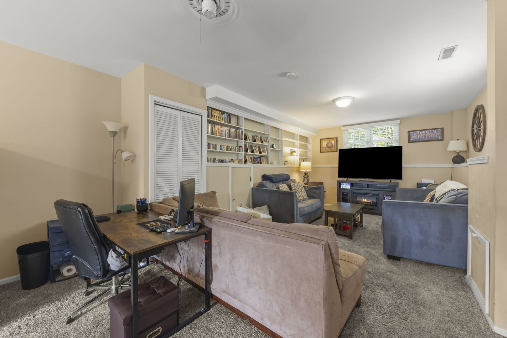 4528 Middaugh Avenue Downers Grove IL 60515