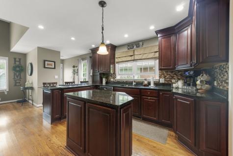 4528 Middaugh Avenue Downers Grove IL 60515