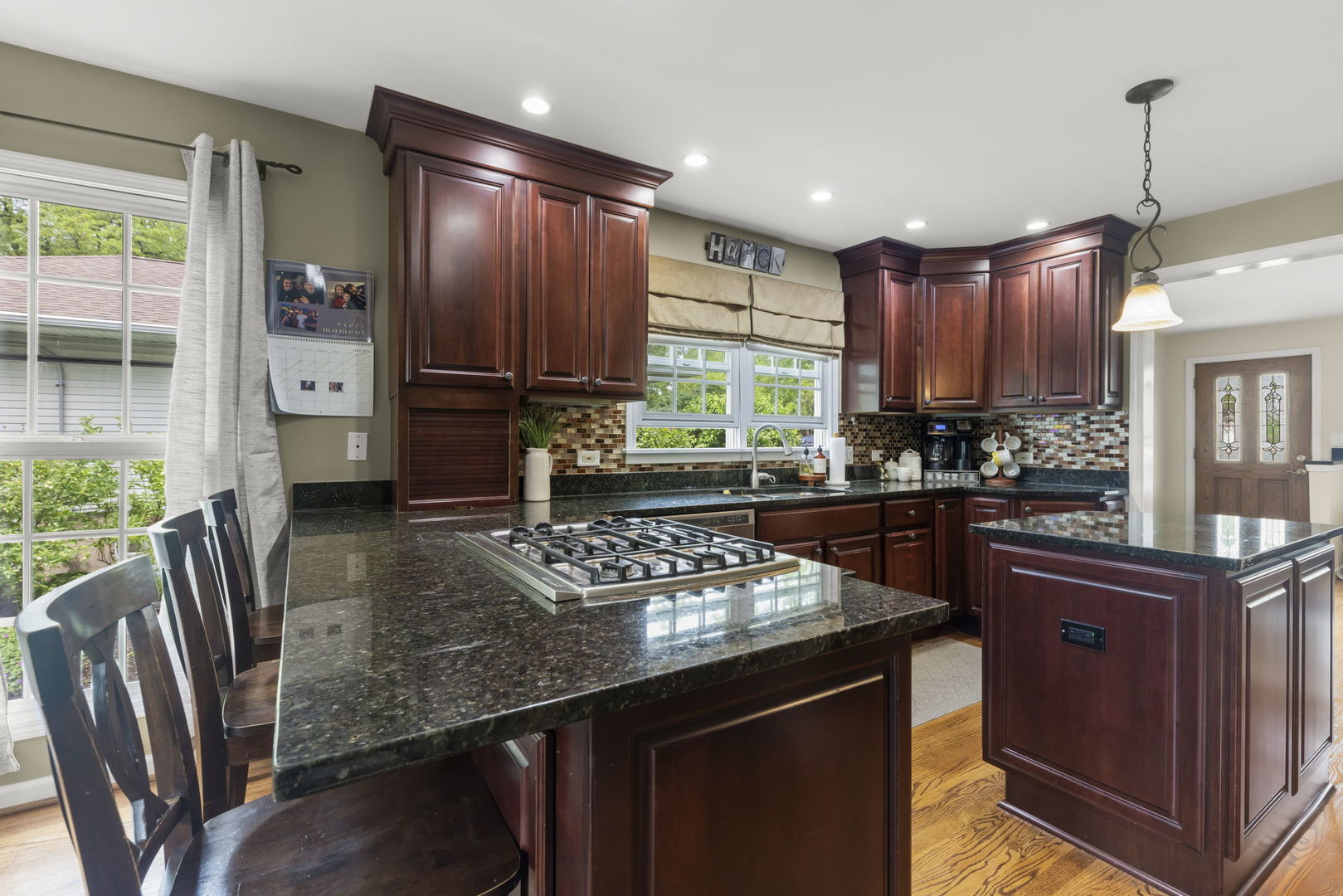 4528 Middaugh Avenue Downers Grove IL 60515