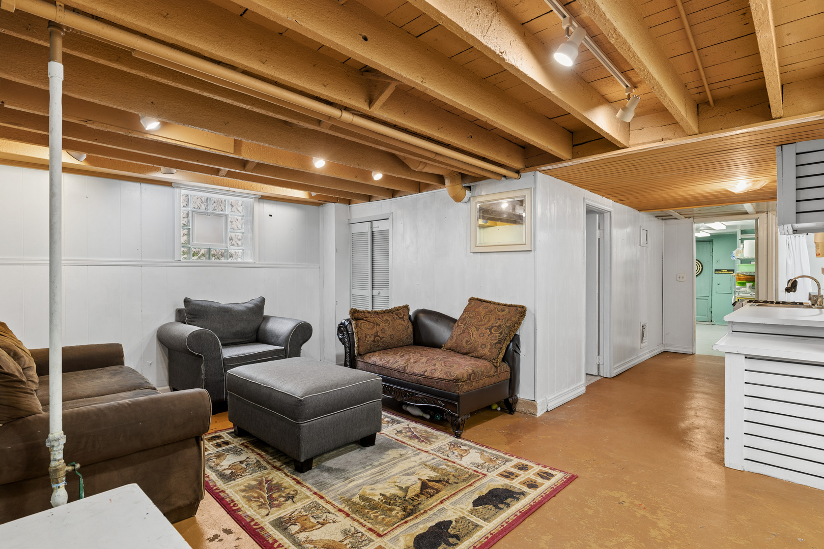 500 West 42nd Street Chicago IL 60609