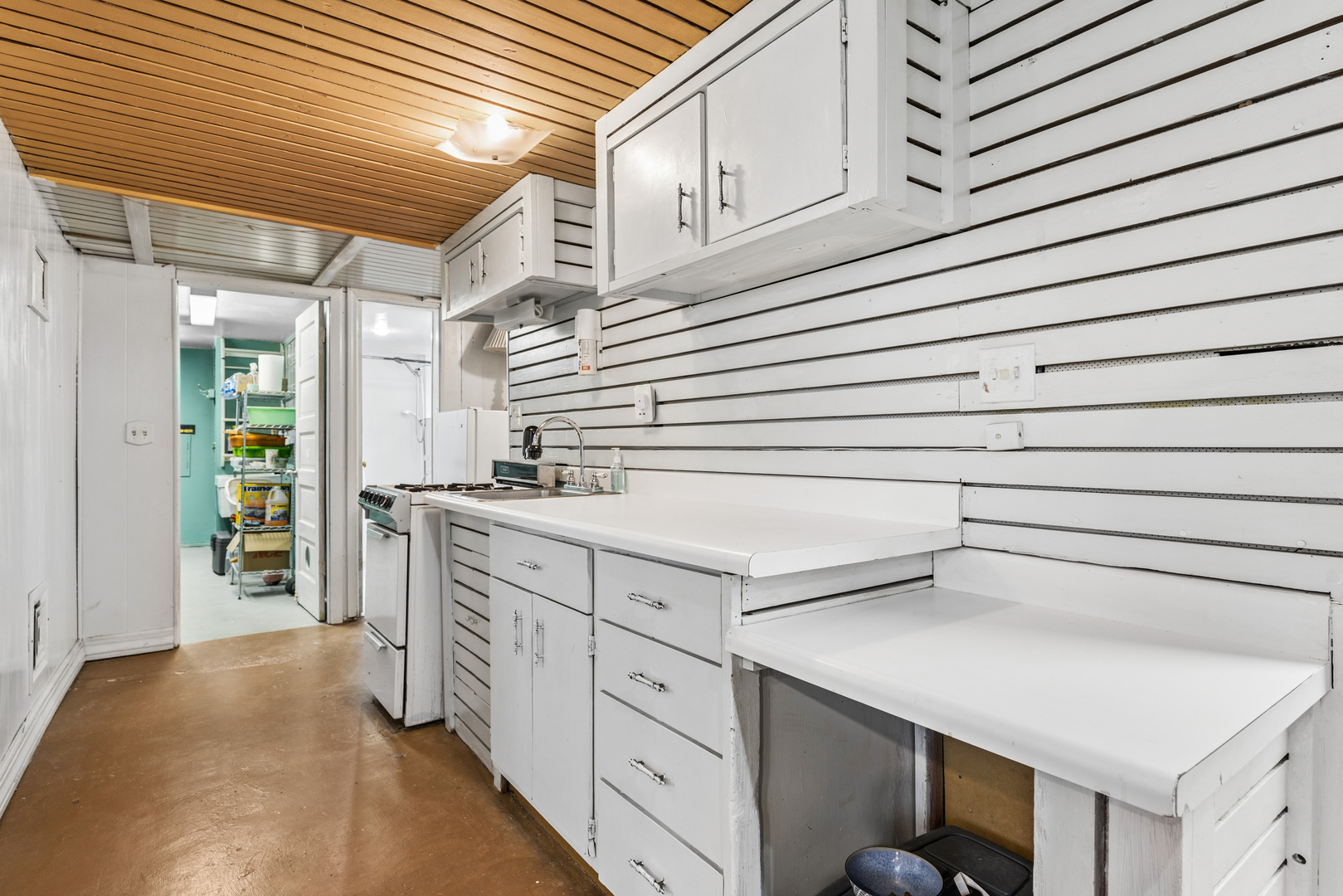 500 West 42nd Street Chicago IL 60609