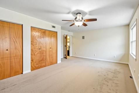 17256 Walter Street Lansing IL 60438