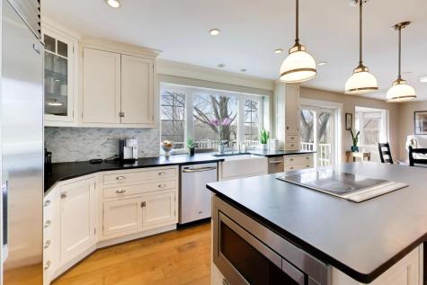924 Glen Oak Drive Sleepy Hollow IL 60118