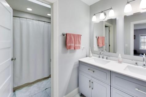 924 Glen Oak Drive Sleepy Hollow IL 60118