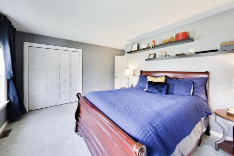 924 Glen Oak Drive Sleepy Hollow IL 60118
