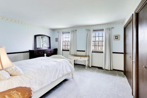 924 Glen Oak Drive Sleepy Hollow IL 60118