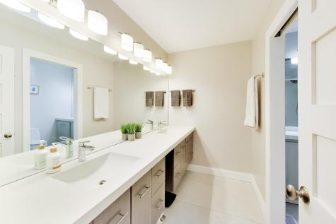 924 Glen Oak Drive Sleepy Hollow IL 60118