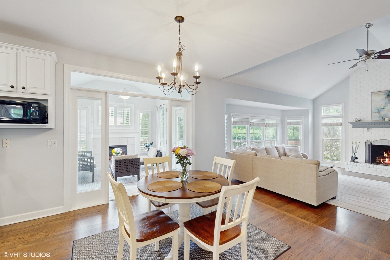 3432 Redwing Drive Naperville IL 60564