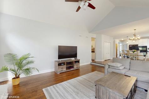 3432 Redwing Drive Naperville IL 60564