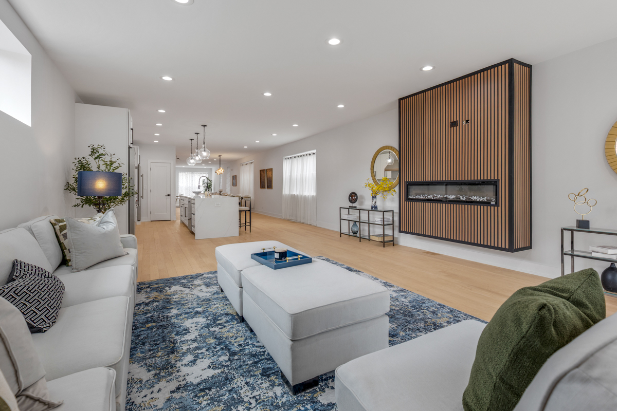 1522 West Wolfram Street Chicago IL 60657