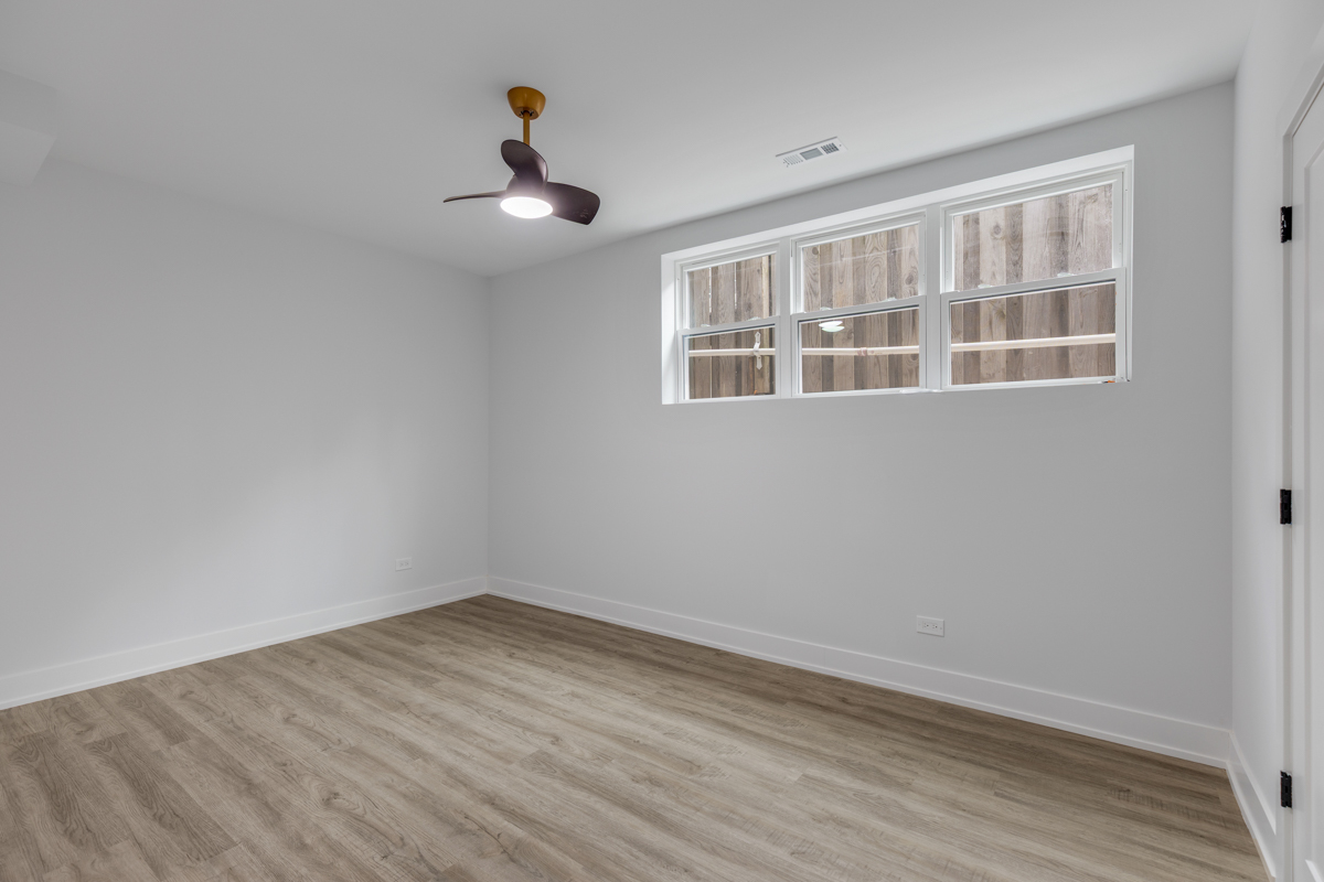 1522 West Wolfram Street Chicago IL 60657