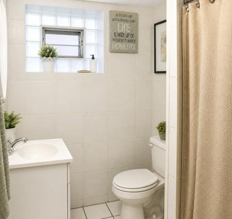 3430 West 72nd Street Chicago IL 60629