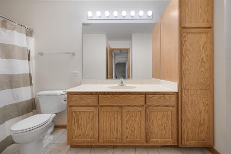 1014 Edinburgh Court Joliet IL 60431