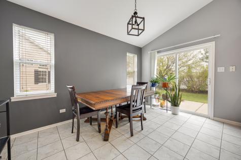 1014 Edinburgh Court Joliet IL 60431