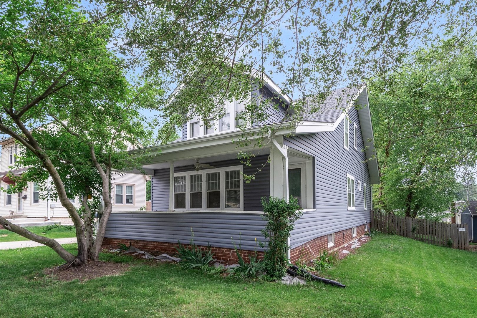 508 South Elmwood Drive Aurora IL 60506