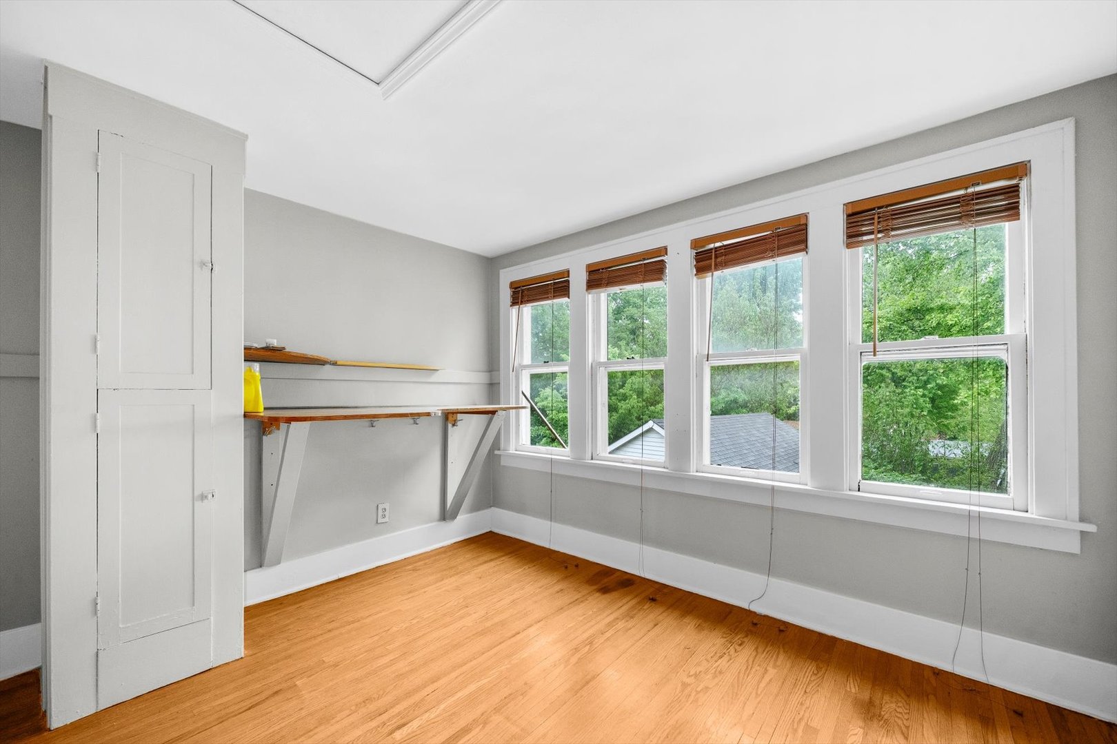 508 South Elmwood Drive Aurora IL 60506