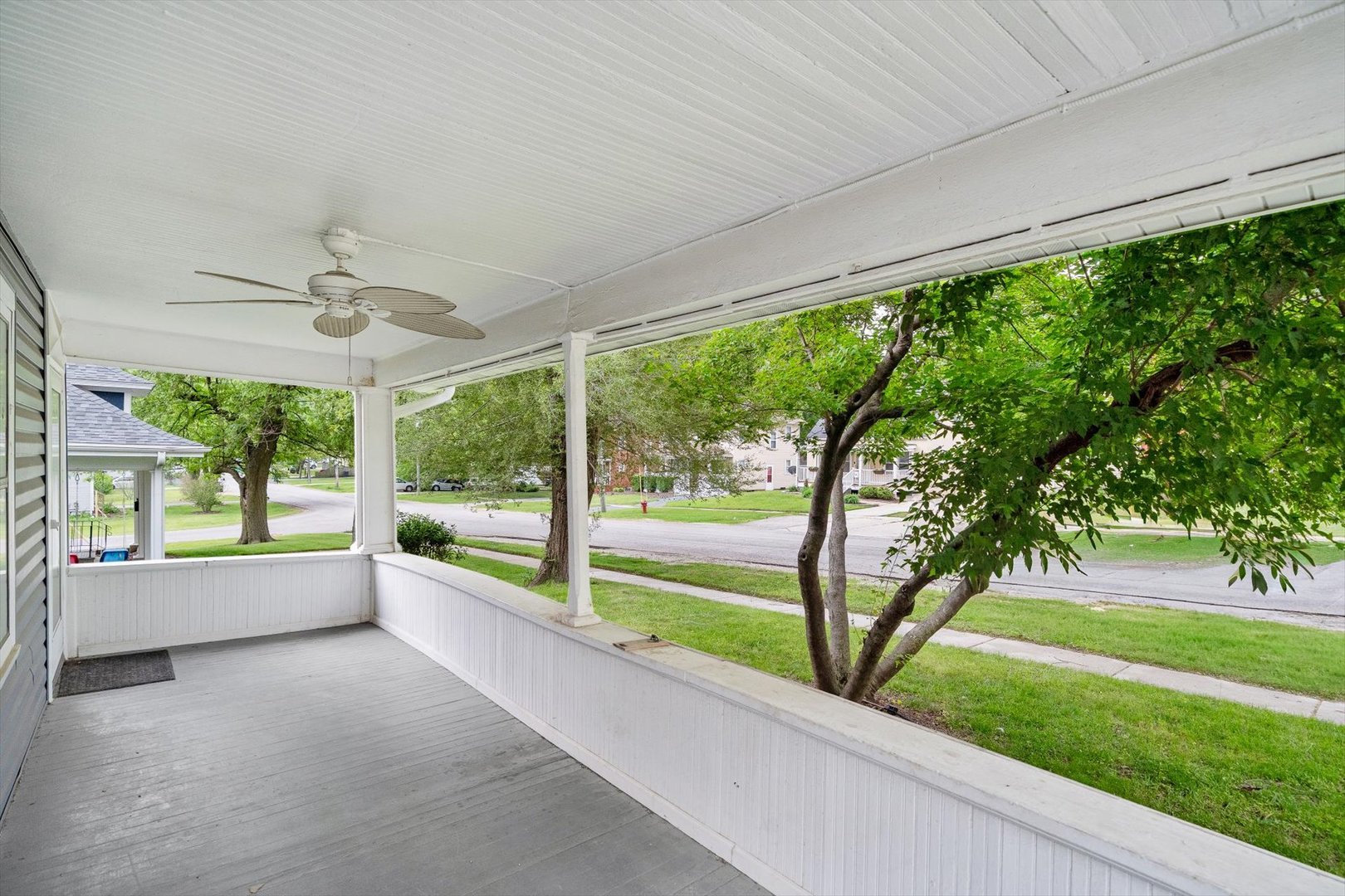 508 South Elmwood Drive Aurora IL 60506