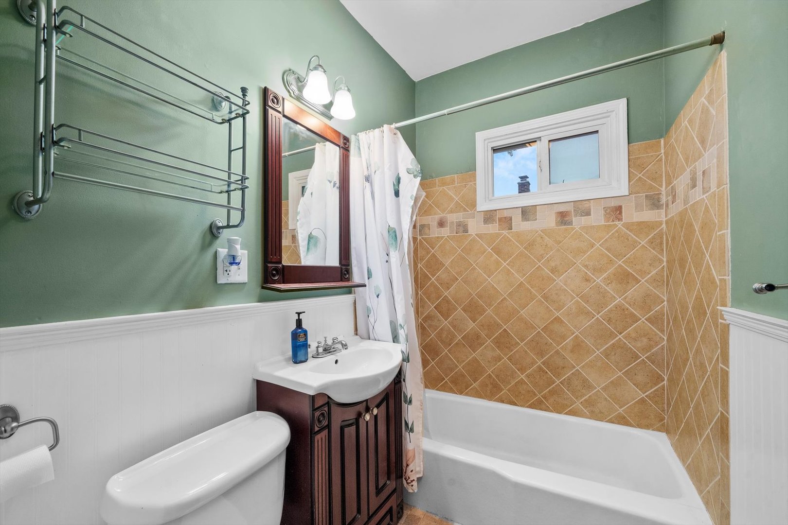 508 South Elmwood Drive Aurora IL 60506