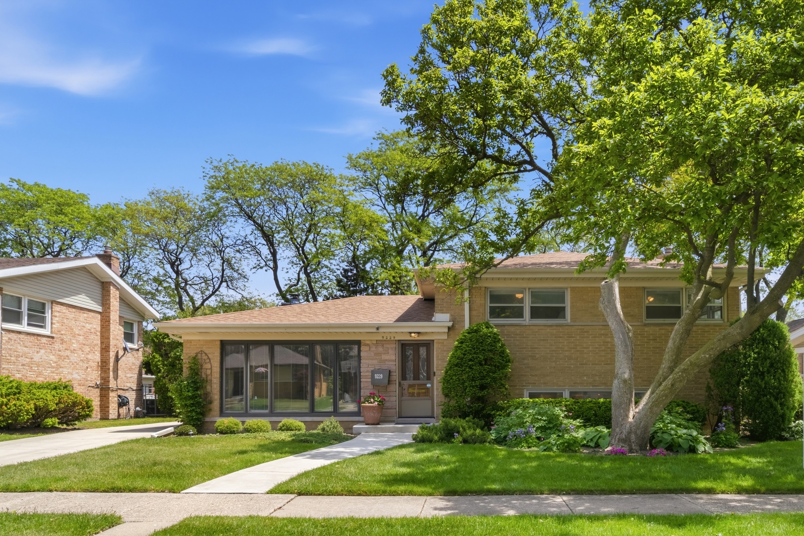 9229 Marmora Avenue Morton Grove IL 60053