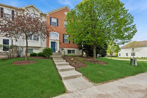 1009 Alberta Road Elgin IL 60124