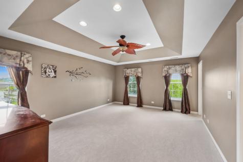 1009 Alberta Road Elgin IL 60124