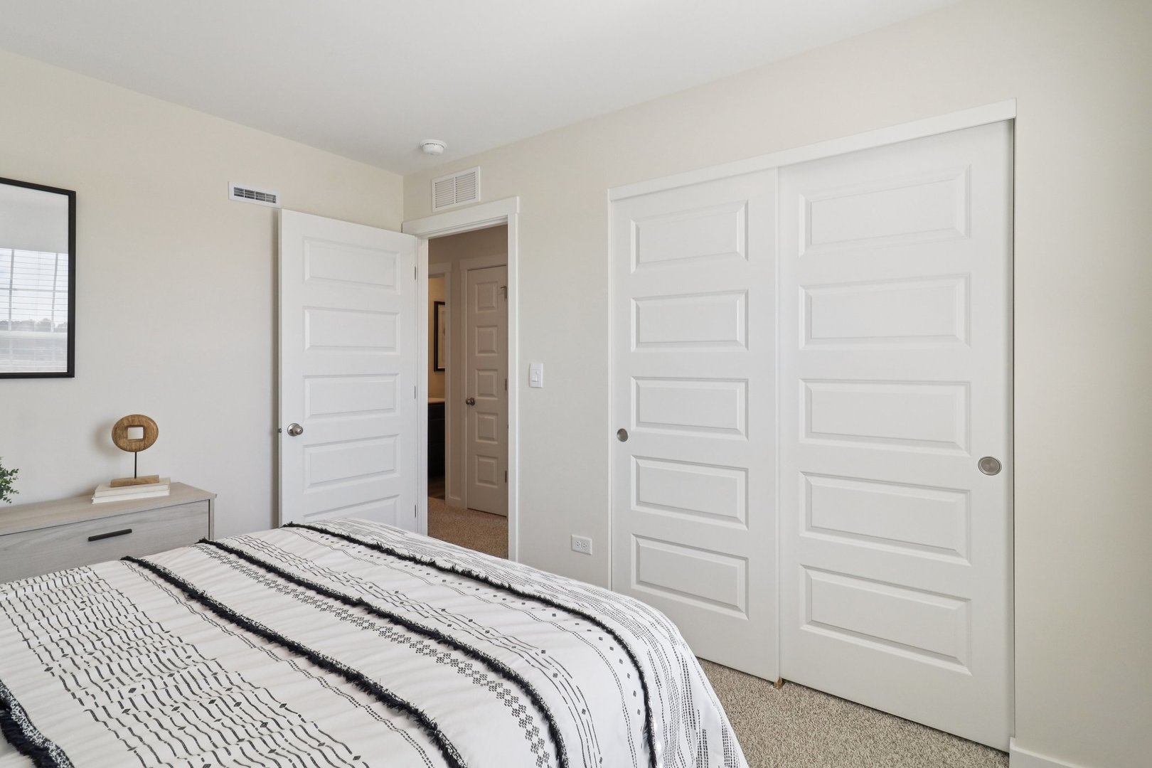 1748 Stable Lane Aurora IL 60503