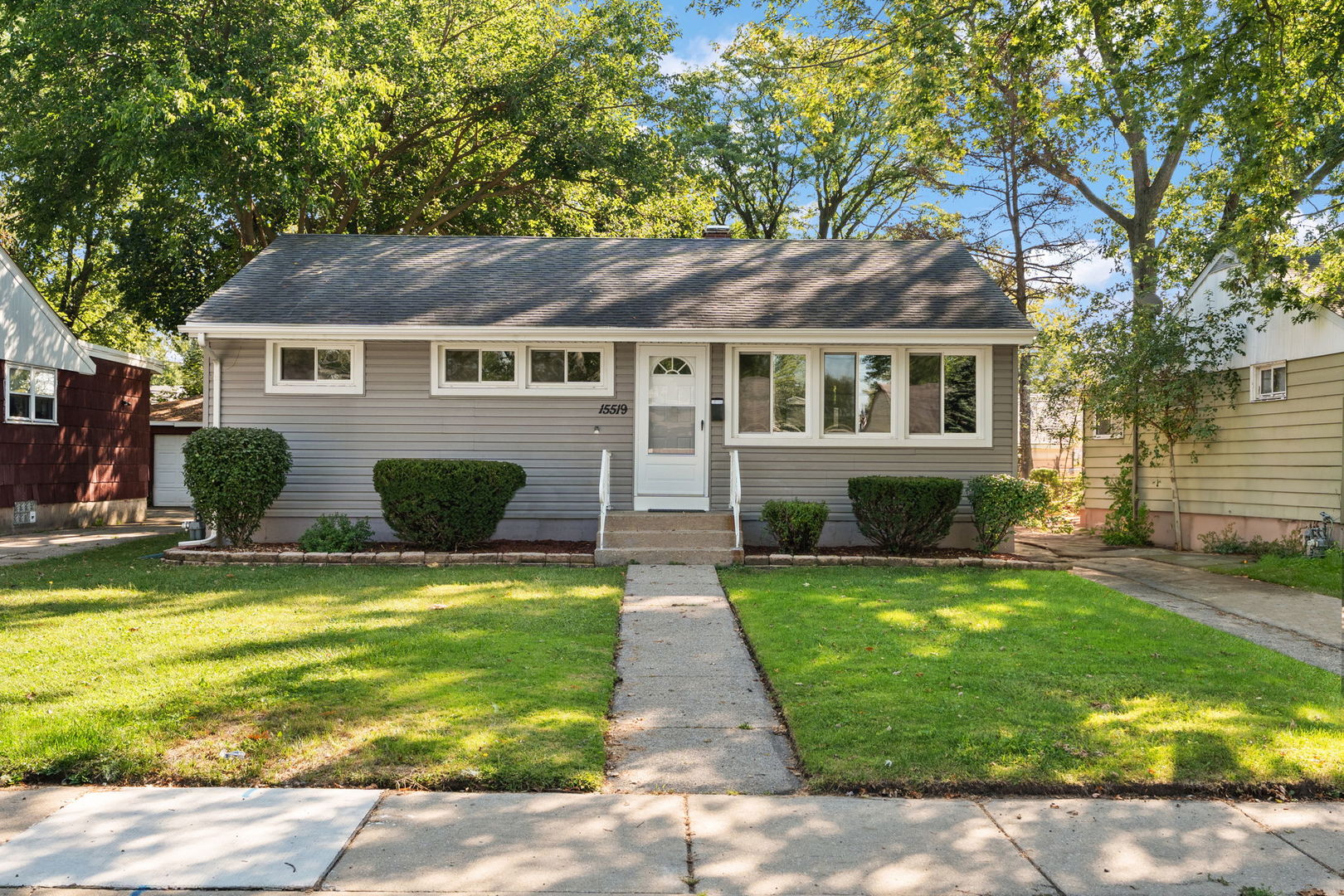 15519 Elm Street South Holland IL 60473