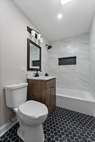 15519 Elm Street South Holland IL 60473