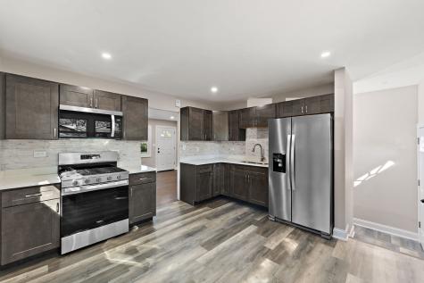 15519 Elm Street South Holland IL 60473