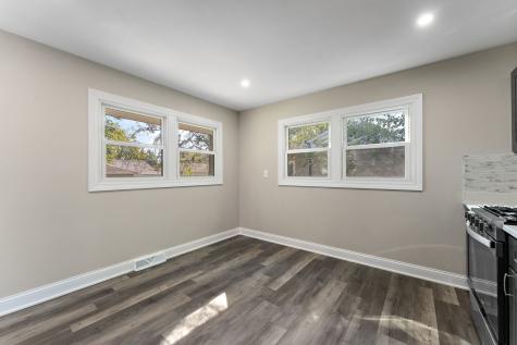 15519 Elm Street South Holland IL 60473