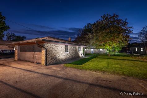 1423 North River Road Mchenry IL 60051