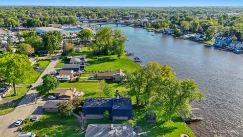 1423 North River Road Mchenry IL 60051