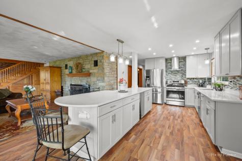 1423 North River Road Mchenry IL 60051