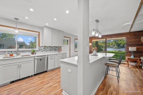 1423 North River Road Mchenry IL 60051
