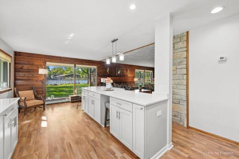 1423 North River Road Mchenry IL 60051