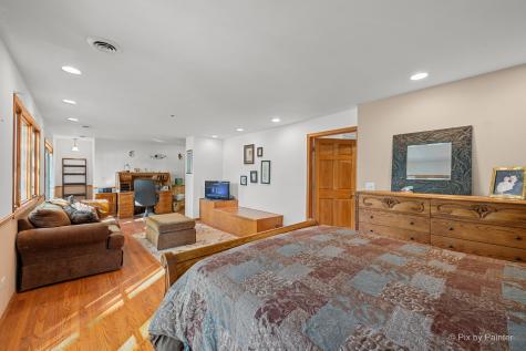 1423 North River Road Mchenry IL 60051