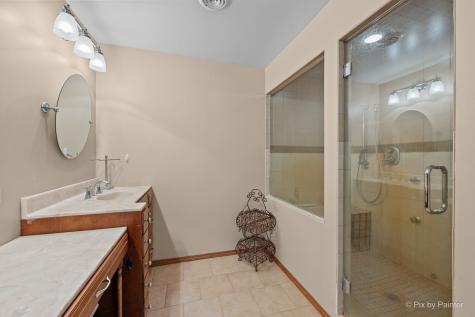 1423 North River Road Mchenry IL 60051