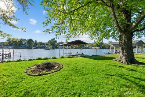 1423 North River Road Mchenry IL 60051