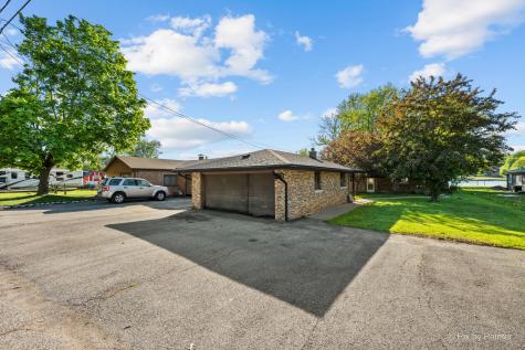 1423 North River Road Mchenry IL 60051