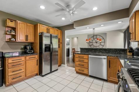 914 North Elmhurst Road Prospect Heights IL 60070