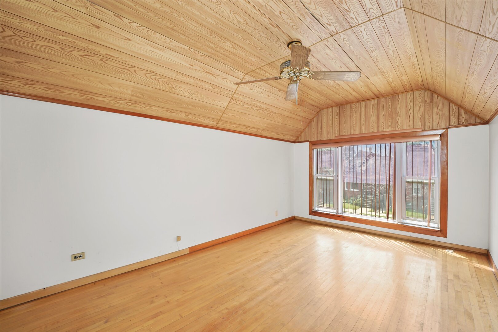 3546 West Hirsch Street Chicago IL 60651