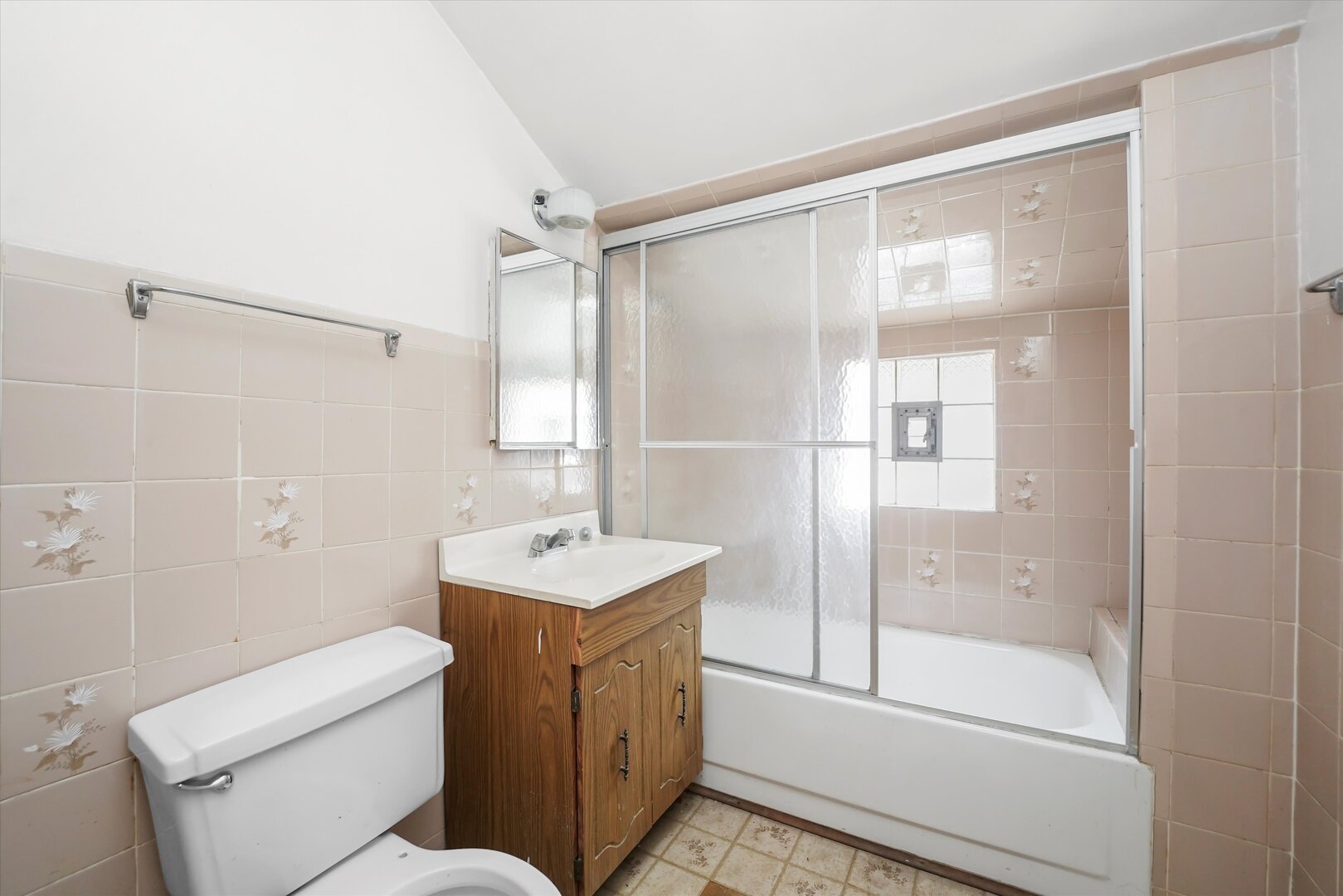 3546 West Hirsch Street Chicago IL 60651